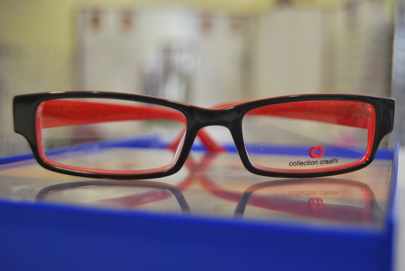 opticien-ROUGIERS-min_view-sight-lens-frame-optics-spectacles-1141012-pxhere.com